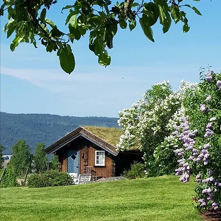Lerkekasa Vingard Farm stay *
